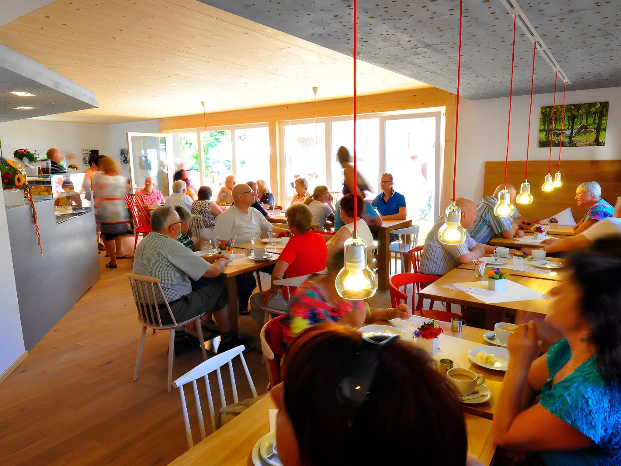 Апартаменты Winzercafe Neipperg Brackenheim Экстерьер фото